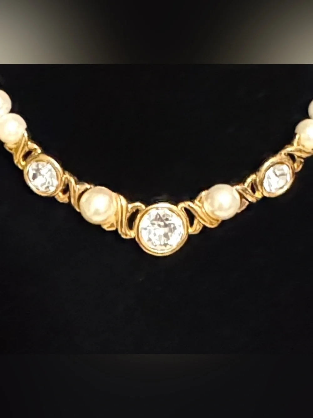 Stunning Vintage Napier Faux Pearl and Crystal Necklace  LIKE NEW